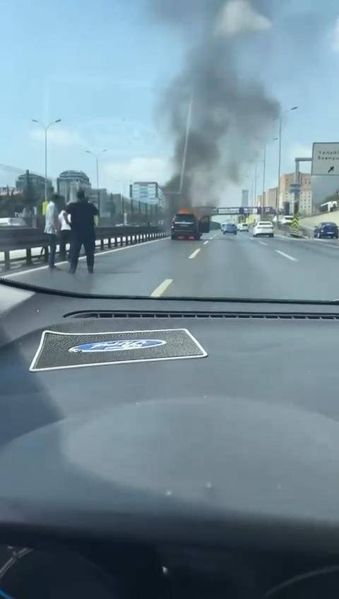 D-100'ün ortasında alev alev yandı! Trafik felç oldu - Resim: 15